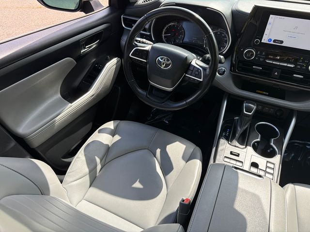 2023 Toyota Highlander XLE - Photo 21
