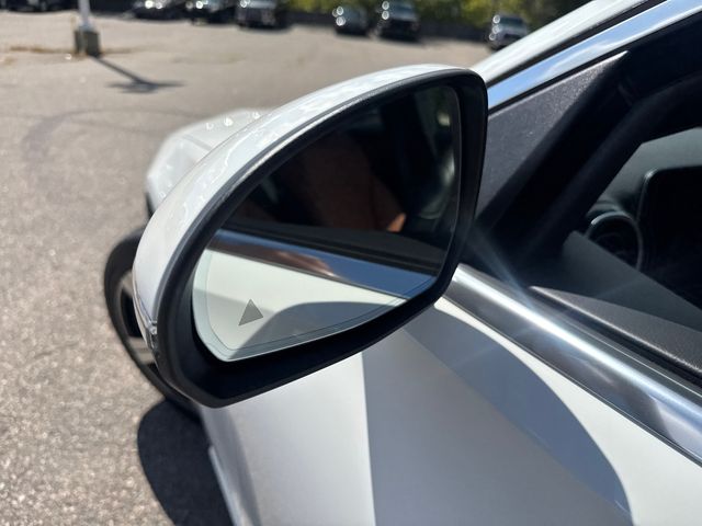 2025 Mercedes-Benz C-Class Sedan C 300 - Photo 19