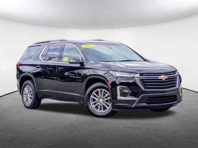 Used 2023 Chevrolet Traverse 1LT with VIN 1GNEVGKW6PJ175172 for sale in Milford, MA