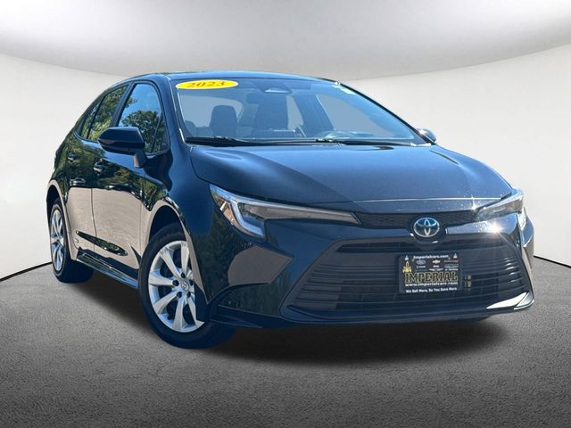 2023 Toyota Corolla Hybrid LE photo 2