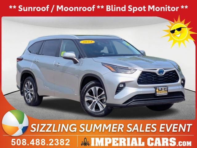 2024 Toyota Highlander Hybrid SUV 