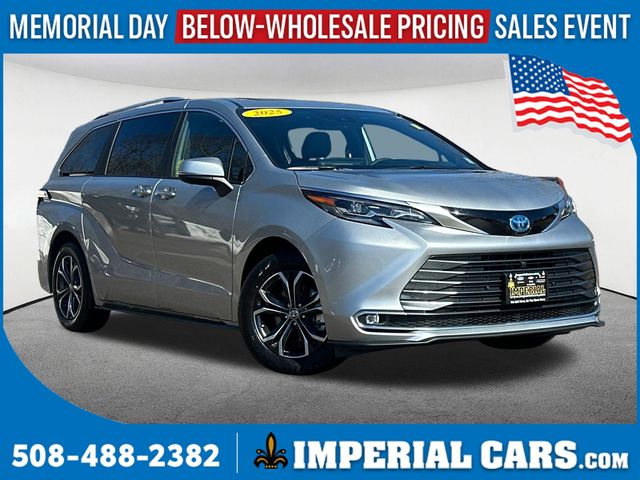 2025 Toyota Sienna Minivan/Van 