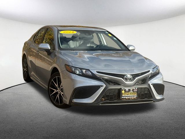 2024 Toyota Camry SE photo 2