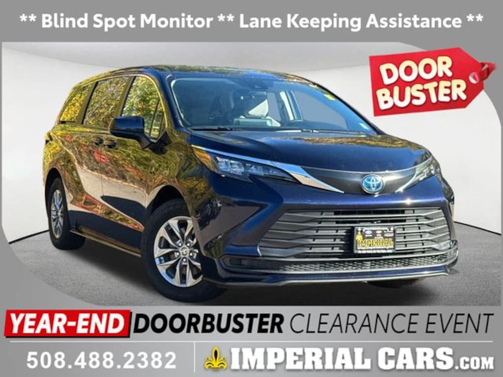 Used 2024 Toyota Sienna LE Minivan/Van