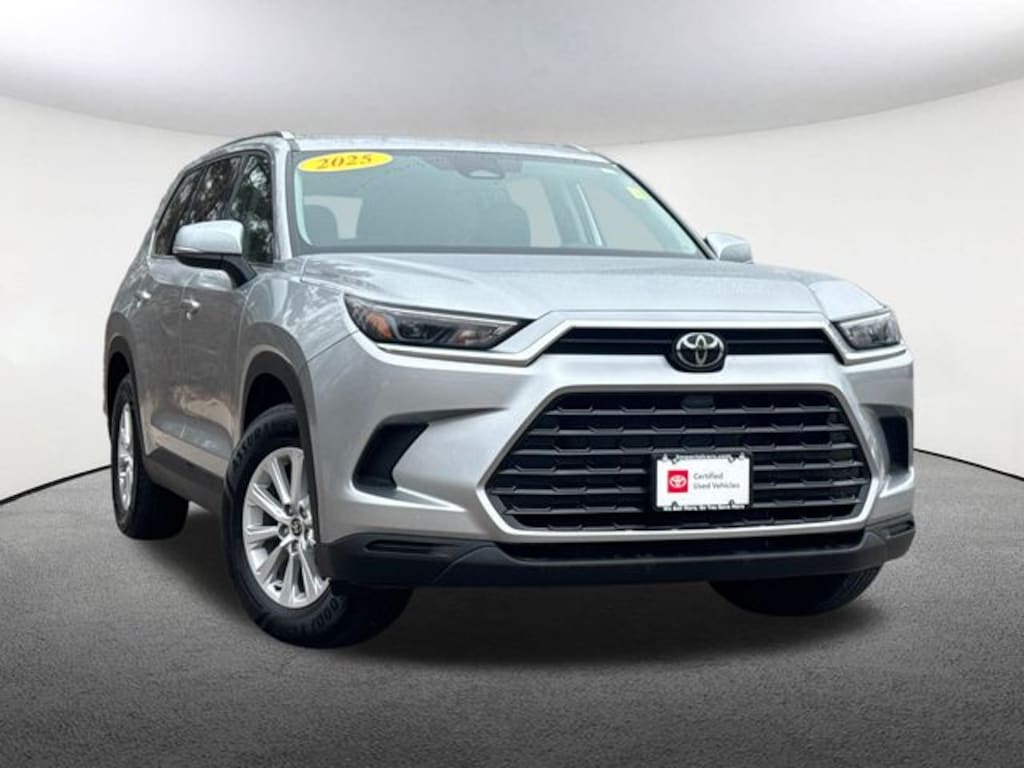 Used 2025 Toyota Grand Highlander XLE SUV
