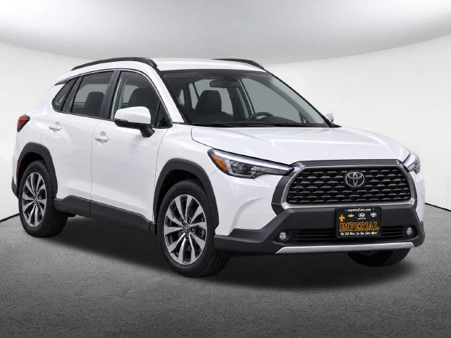 Used 2024 Toyota Corolla Cross XLE SUV