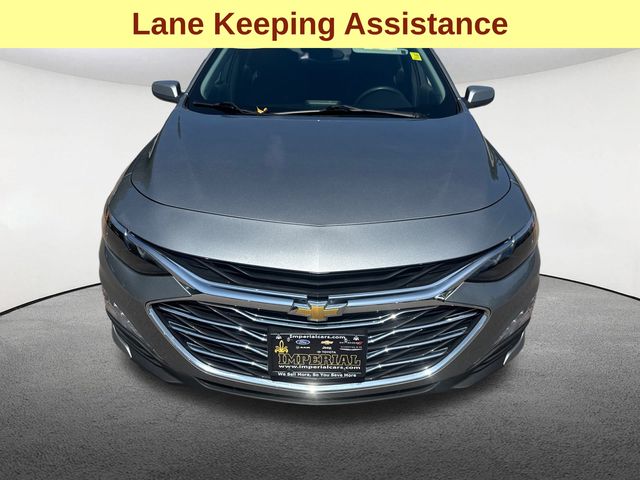 2023 Chevrolet Malibu 1LT photo 3