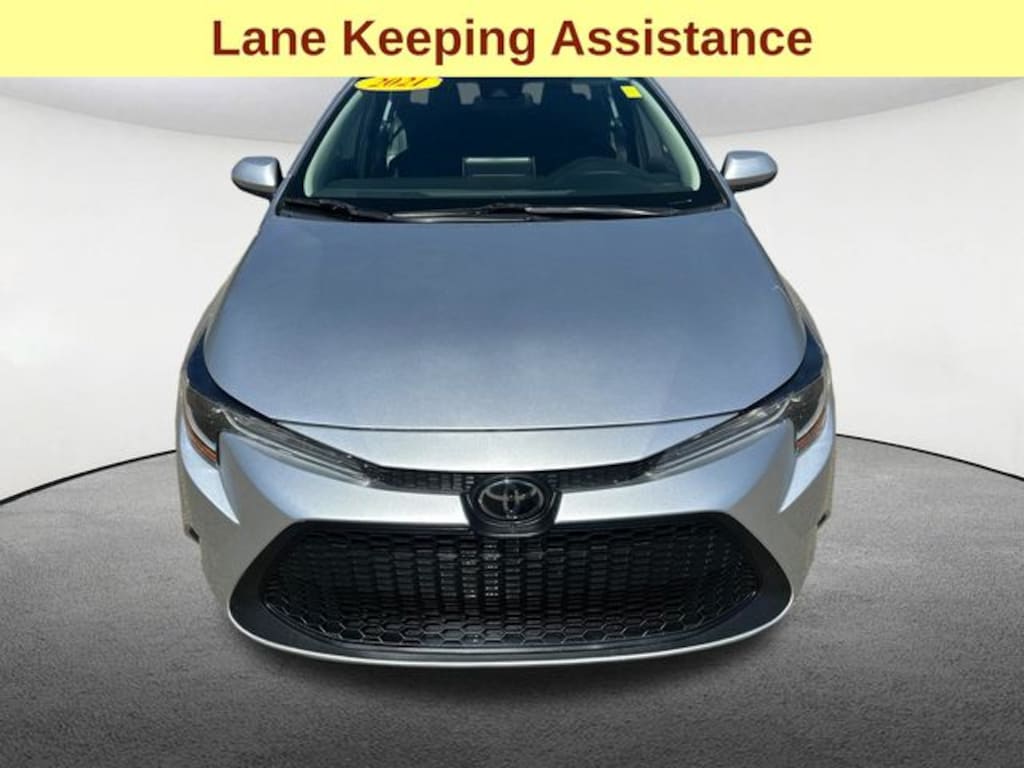 Used 2021 Toyota Corolla LE Sedan