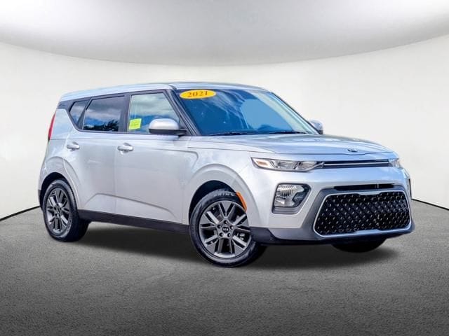 Used 2021 Kia Soul S with VIN KNDJ23AU1M7796563 for sale in Milford, MA