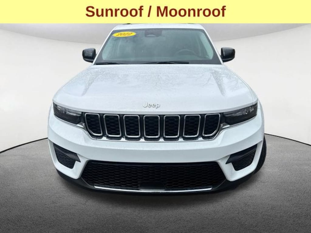 Used 2023 Jeep Grand Cherokee Laredo SUV