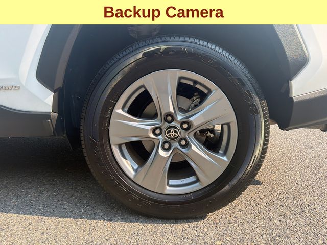 2025 Toyota RAV4 LE - Photo 10