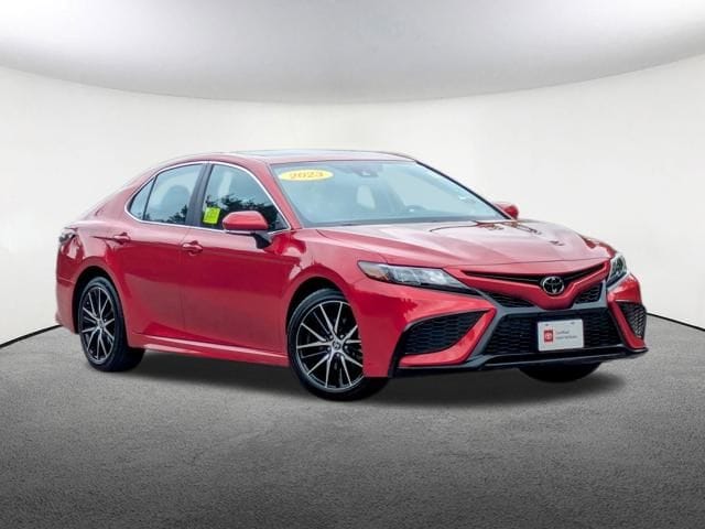 Used 2023 Toyota Camry SE with VIN 4T1T11AKXPU125215 for sale in Milford, MA