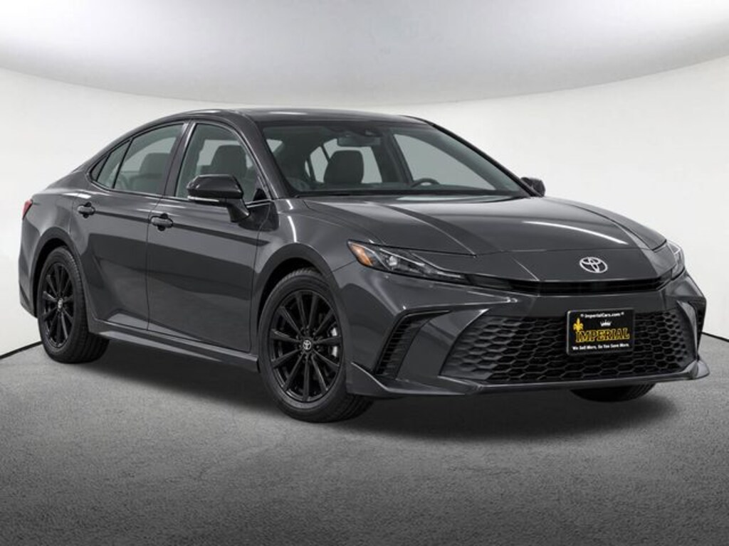 Used 2025 Toyota Camry SE Sedan