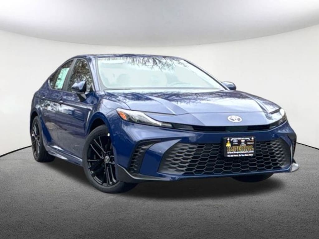 New 2026 Toyota Camry SE Sedan