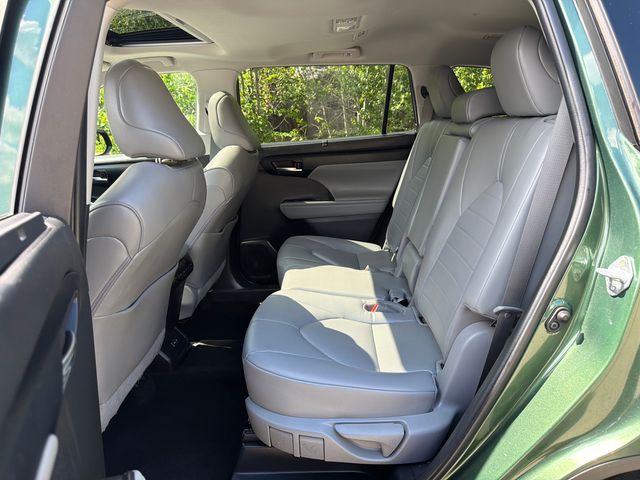 2023 Toyota Highlander XLE - Photo 17