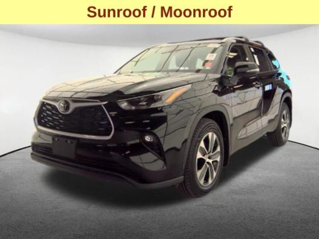 Used 2023 Toyota Highlander XLE SUV