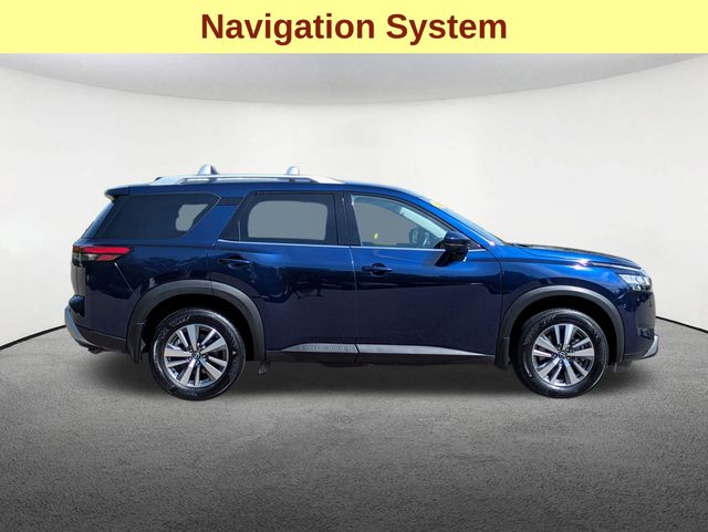 2024 Nissan Pathfinder SL photo 3