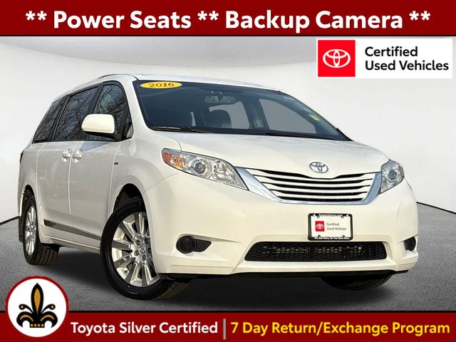 2016 Toyota Sienna LE's photo