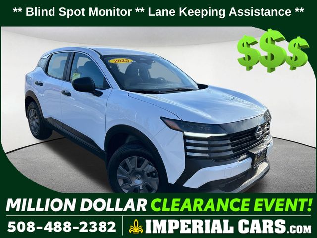 2025 Nissan Kicks S AWD's photo