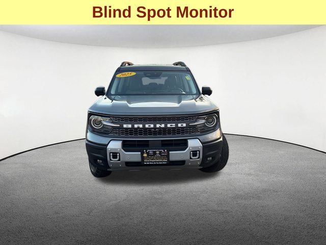 2025 Ford Bronco Sport Badlands photo 3