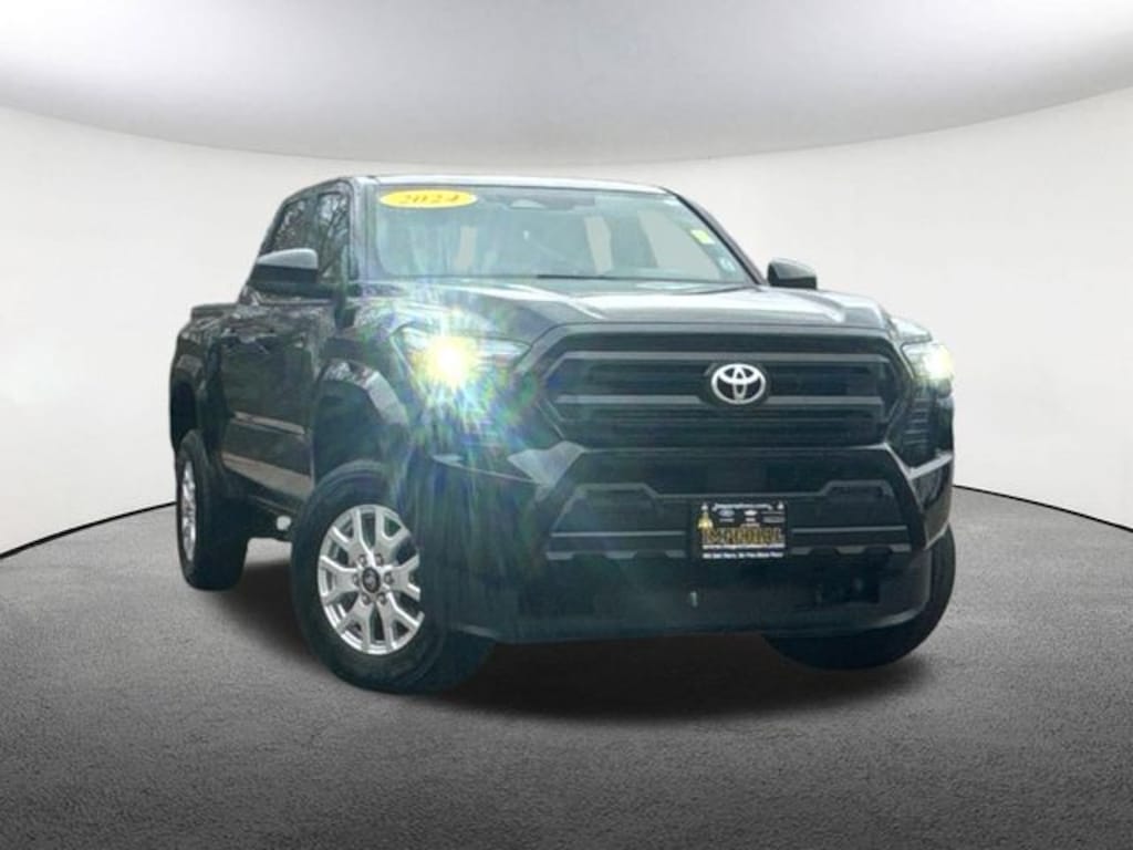Used 2024 Toyota Tacoma SR Truck
