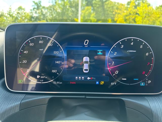 2025 Mercedes-Benz C-Class Sedan C 300 - Photo 31