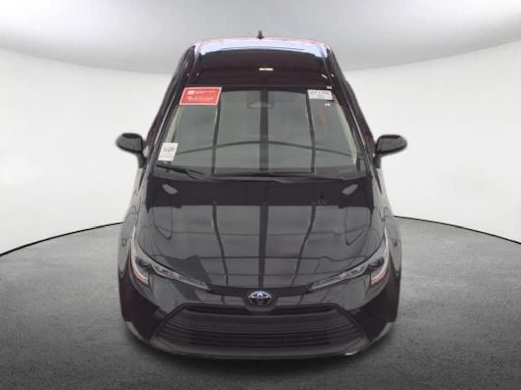 Used 2025 Toyota Corolla LE Sedan