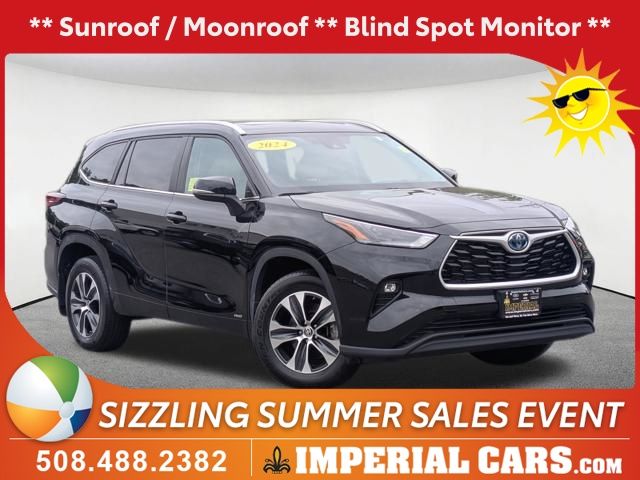 2024 Toyota Highlander Hybrid SUV 