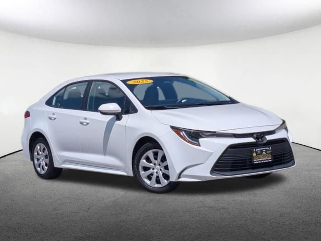 Certified 2025 Toyota Corolla LE Sedan