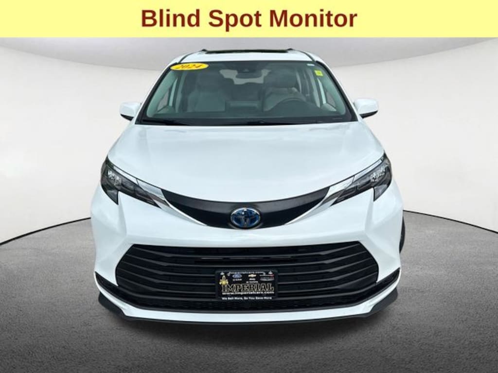 Certified 2024 Toyota Sienna LE Minivan/Van