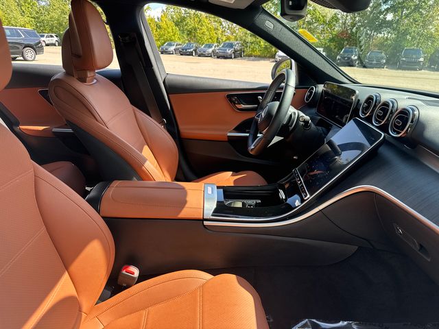 2025 Mercedes-Benz C-Class Sedan C 300 - Photo 17