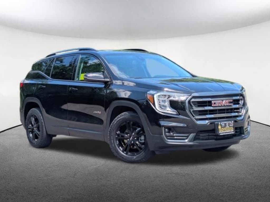 Used 2022 GMC Terrain AT4 SUV