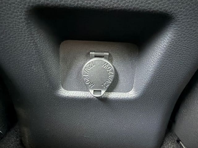 2025 Toyota RAV4 LE - Photo 21