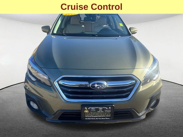 2019 Subaru Outback 2.5i Premium photo 2