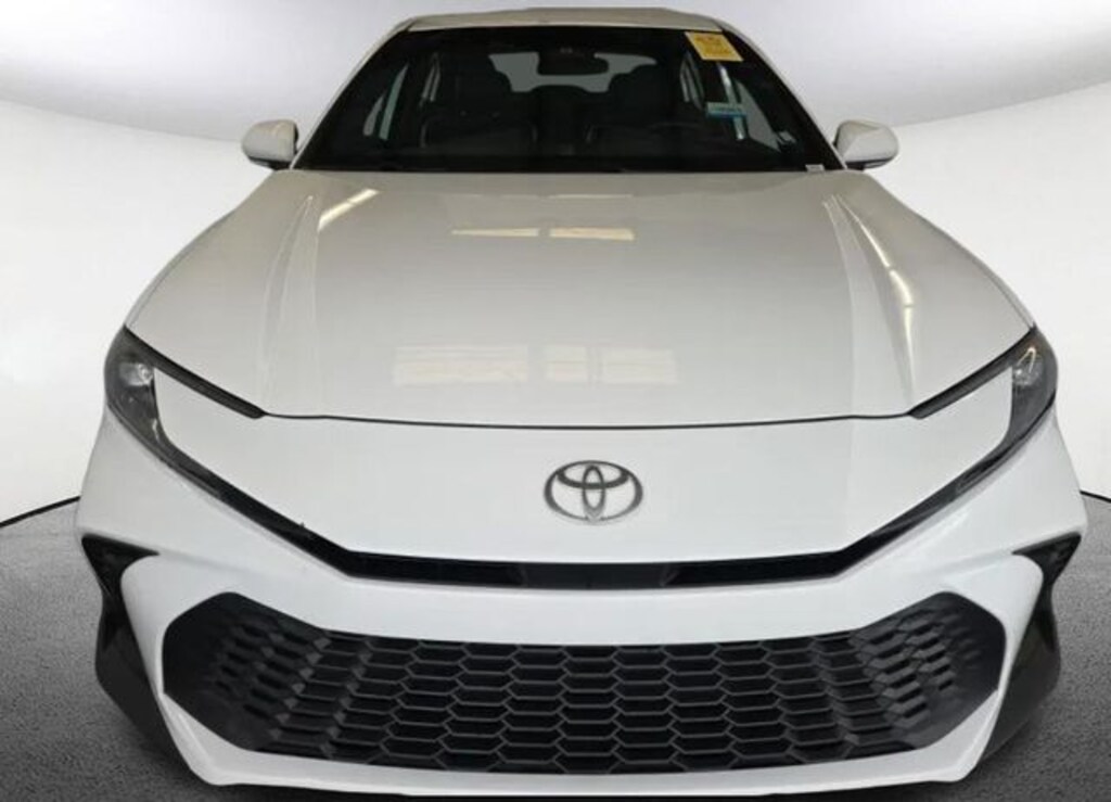 Used 2026 Toyota Camry SE Sedan