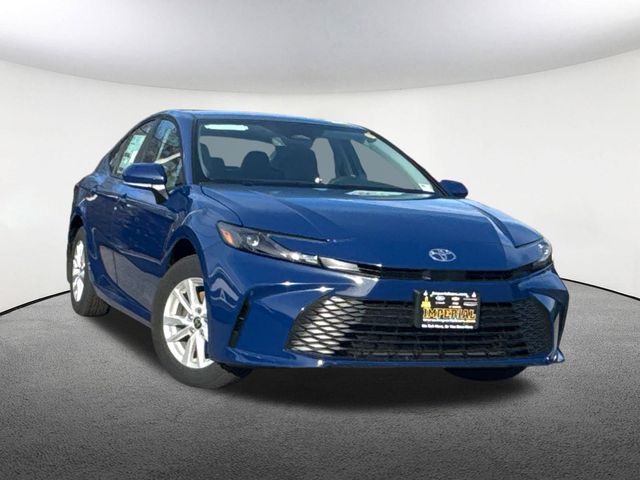 2026 Toyota Camry LE photo 2