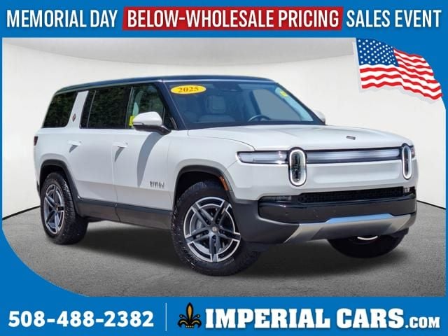 2025 Rivian R1S Adventure Dual Standard's photo