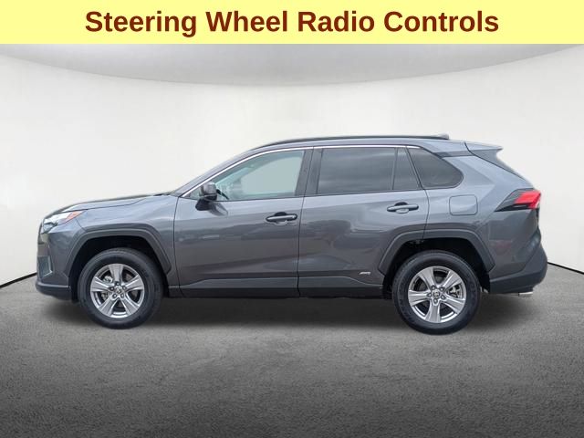 2025 Toyota RAV4 LE - Photo 10