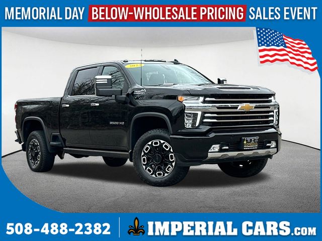2023 Chevrolet Silverado HD High Country 4WD Crew Cab Short Box's photo