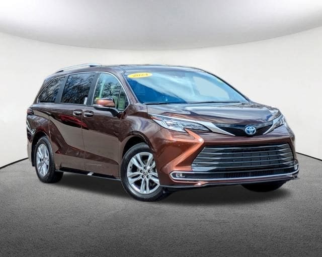 Certified 2024 Toyota Sienna Limited with VIN 5TDZRKEC5RS217548 for sale in Milford, MA