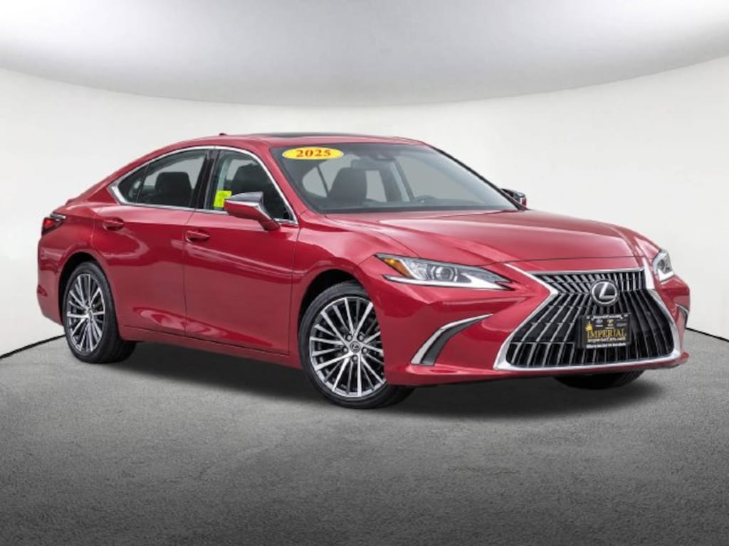 Used 2025 Lexus ES 350 Sedan