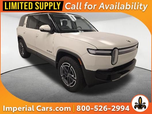 2025 Rivian R1S's photo