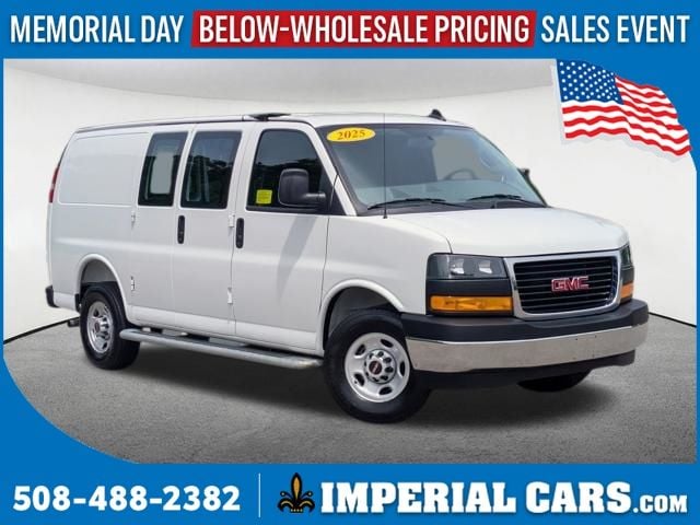 2025 GMC Savana 2500's photo