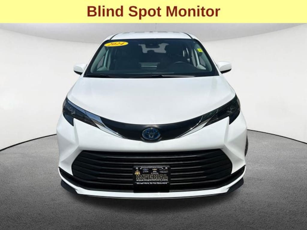 Certified 2024 Toyota Sienna LE Minivan/Van
