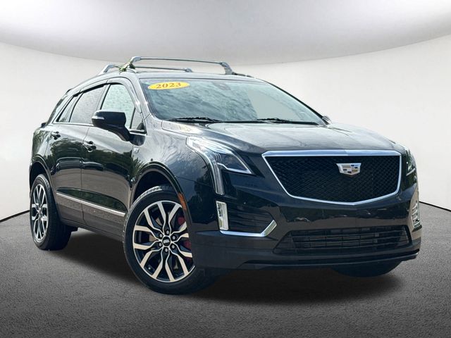 2023 Cadillac XT5 Sport photo 2