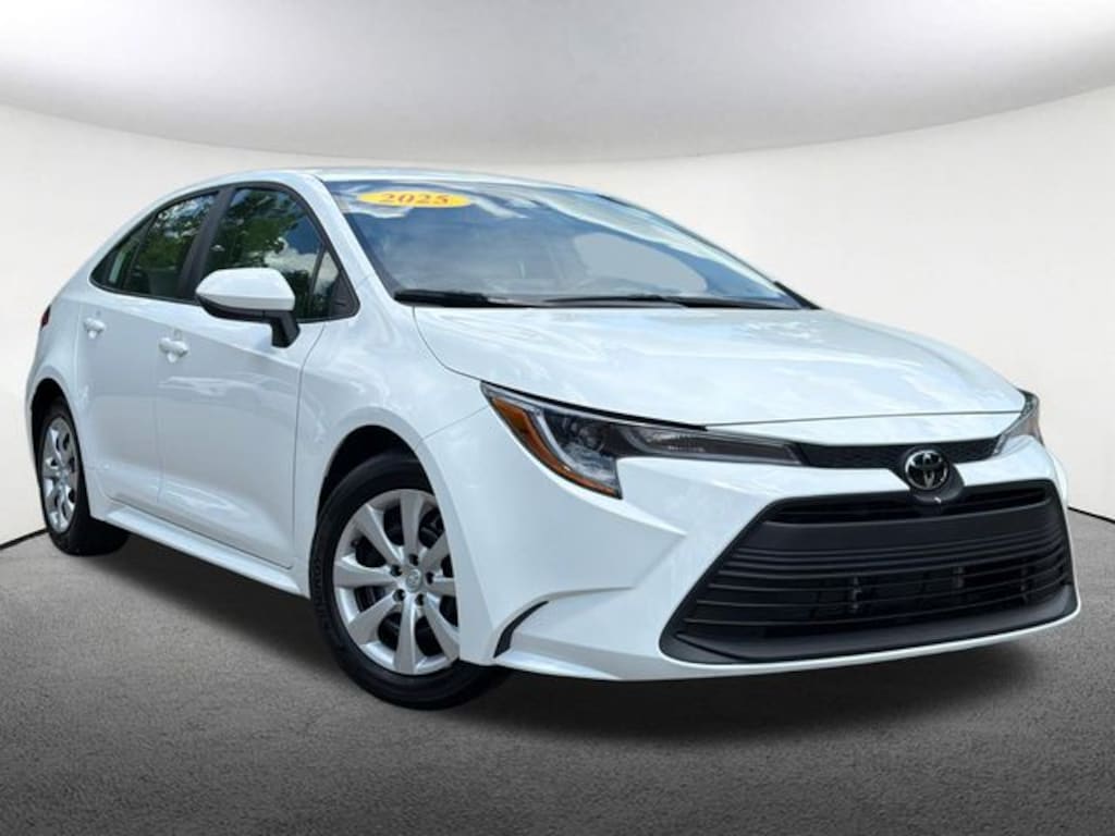 Certified 2025 Toyota Corolla LE Sedan