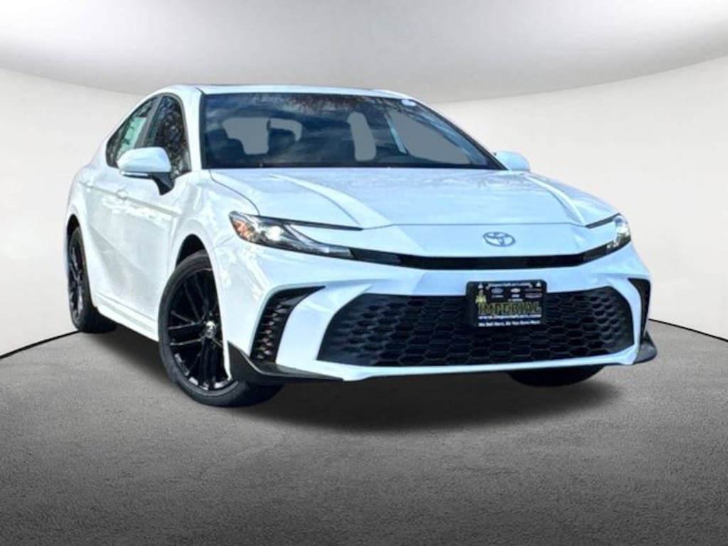 New 2026 Toyota Camry SE Sedan