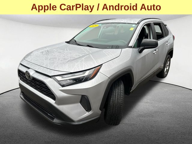 2025 Toyota RAV4 LE - Photo 6