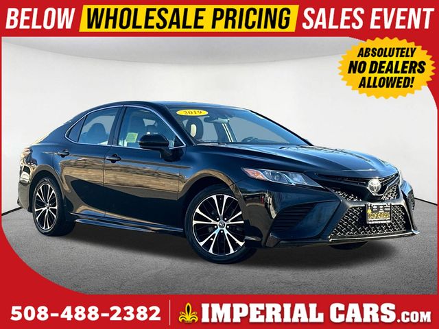 2019 Toyota Camry SE