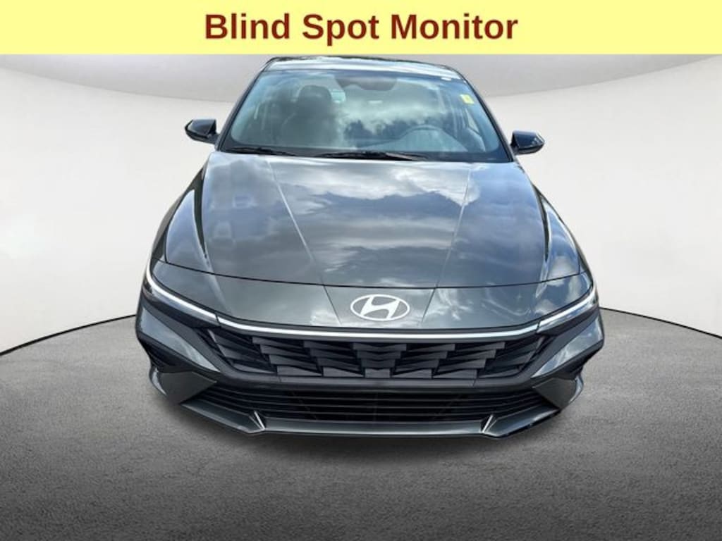 Used 2025 Hyundai Elantra SEL Sport Sedan